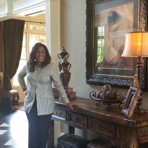 Meet your Posher, Charisse